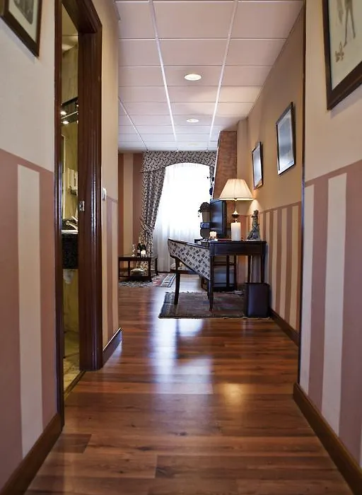 Hotel Doña Jimena-1